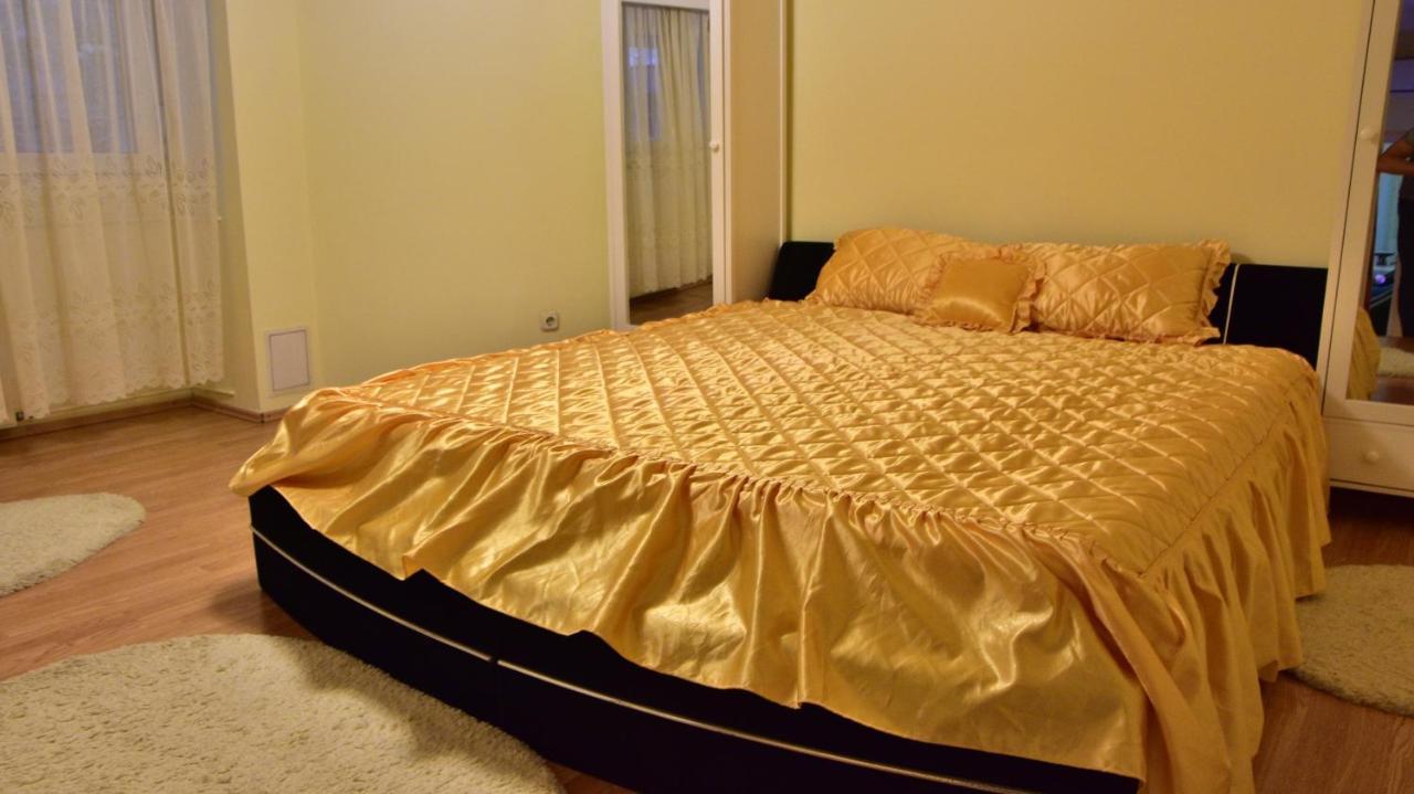 Ultracentral Apartment Near Moscovitz Palace Орадеа Екстериор снимка